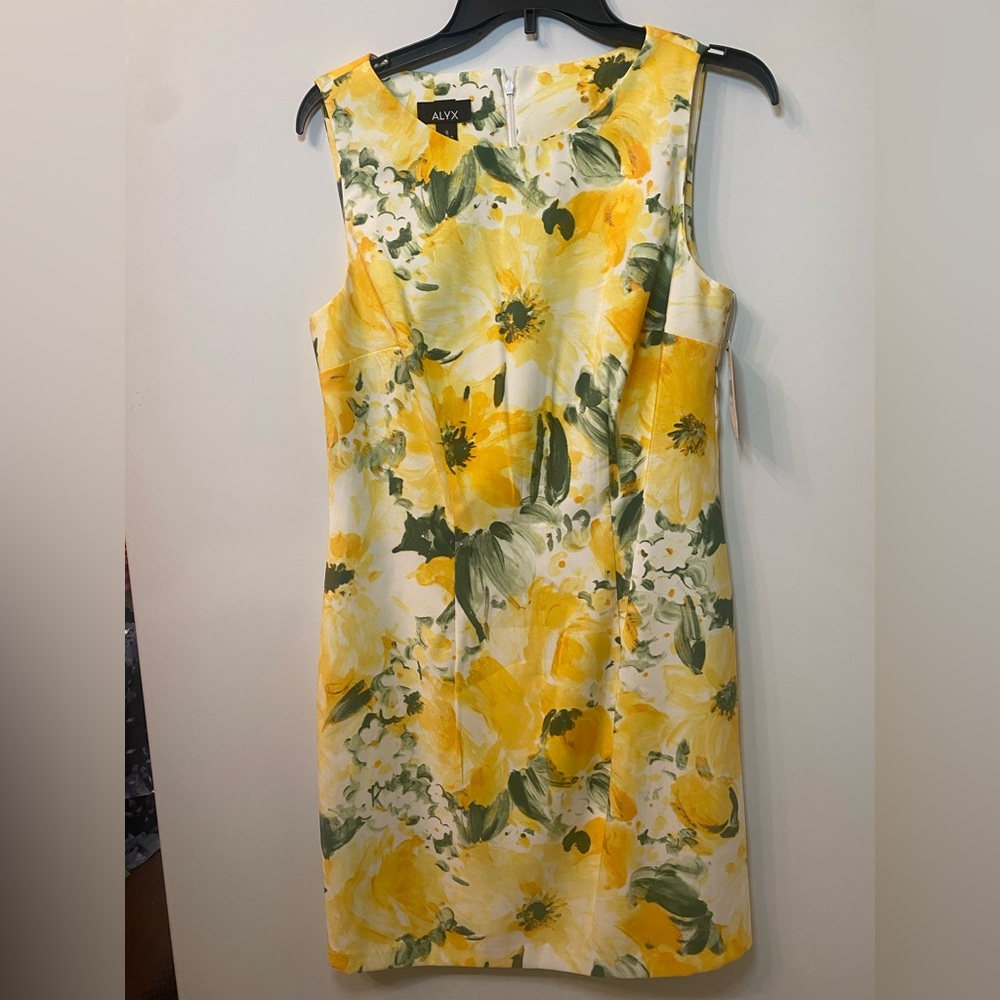 Alyx Women’s Sleeveless yellow/white floral Dress
NWT. Size 8.